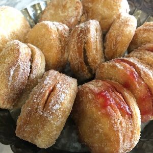 Meet your Posher, Kelly